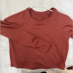 Fleo Foundation Crop NWOT